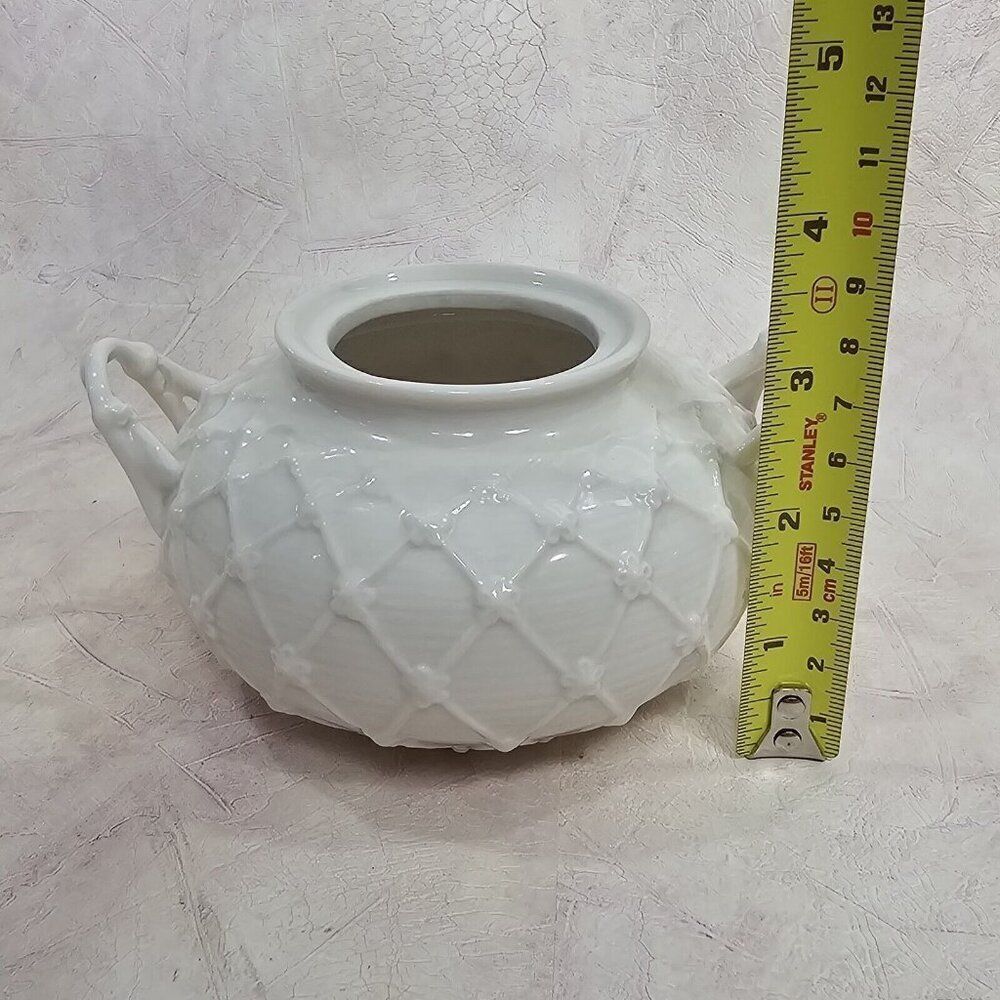 Grace's Teaware Sugar Bowl Bird Finial Lattice Design White Porcelain - No‎ Lid - Picture 5 of 8